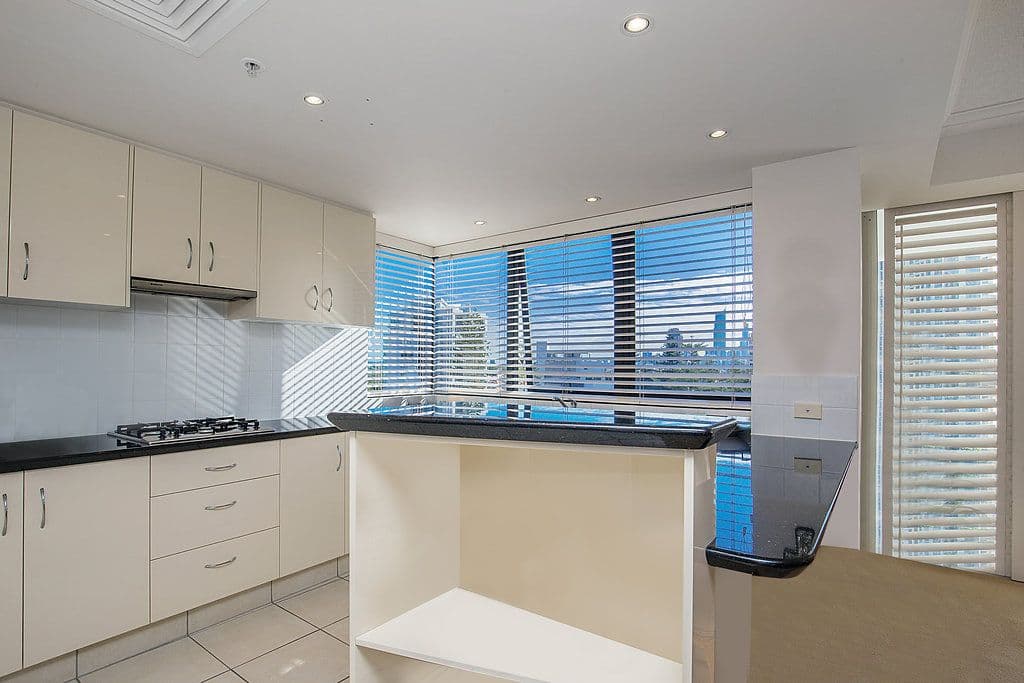 20 Queensland Avenue, Broadbeach QLD 4218, Broadbeach - Thumbnail 3