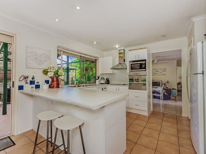 30 Tobermory Court, MERRIMAC QLD 4226, Merrimac - Thumbnail 2