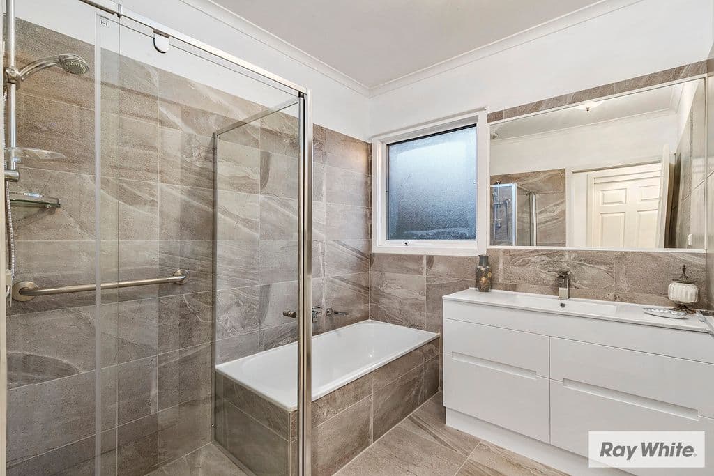 34 SUGARLOAF Drive, Chirnside Park VIC 3116, Chirnside Park - Thumbnail 8
