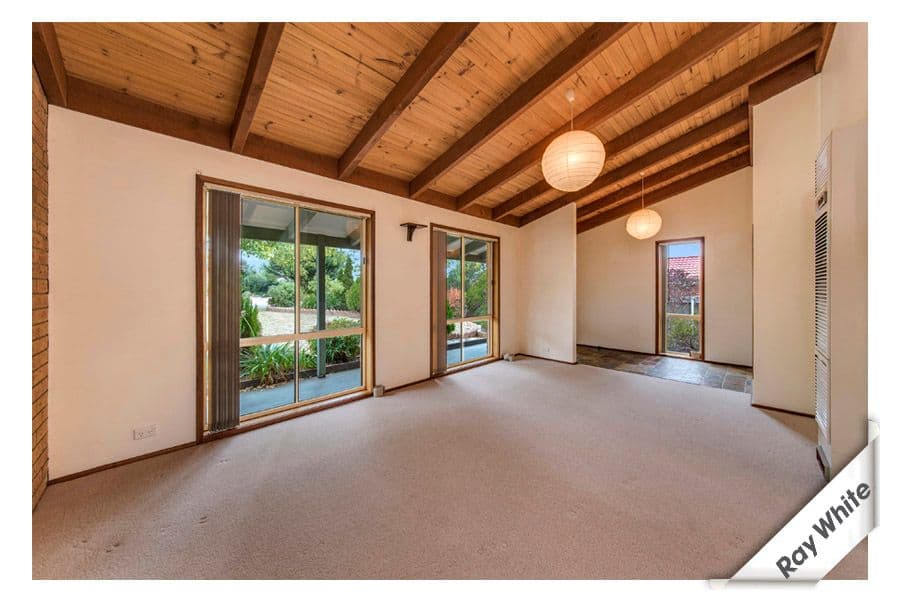 27 Poplar Crescent, Jerrabomberra - Thumbnail 2