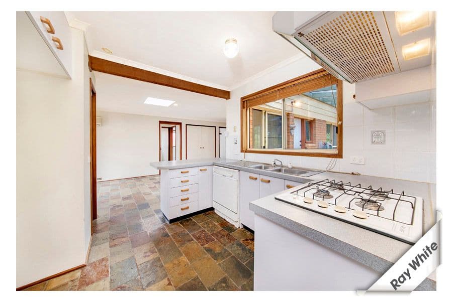 27 Poplar Crescent, Jerrabomberra - Thumbnail 4