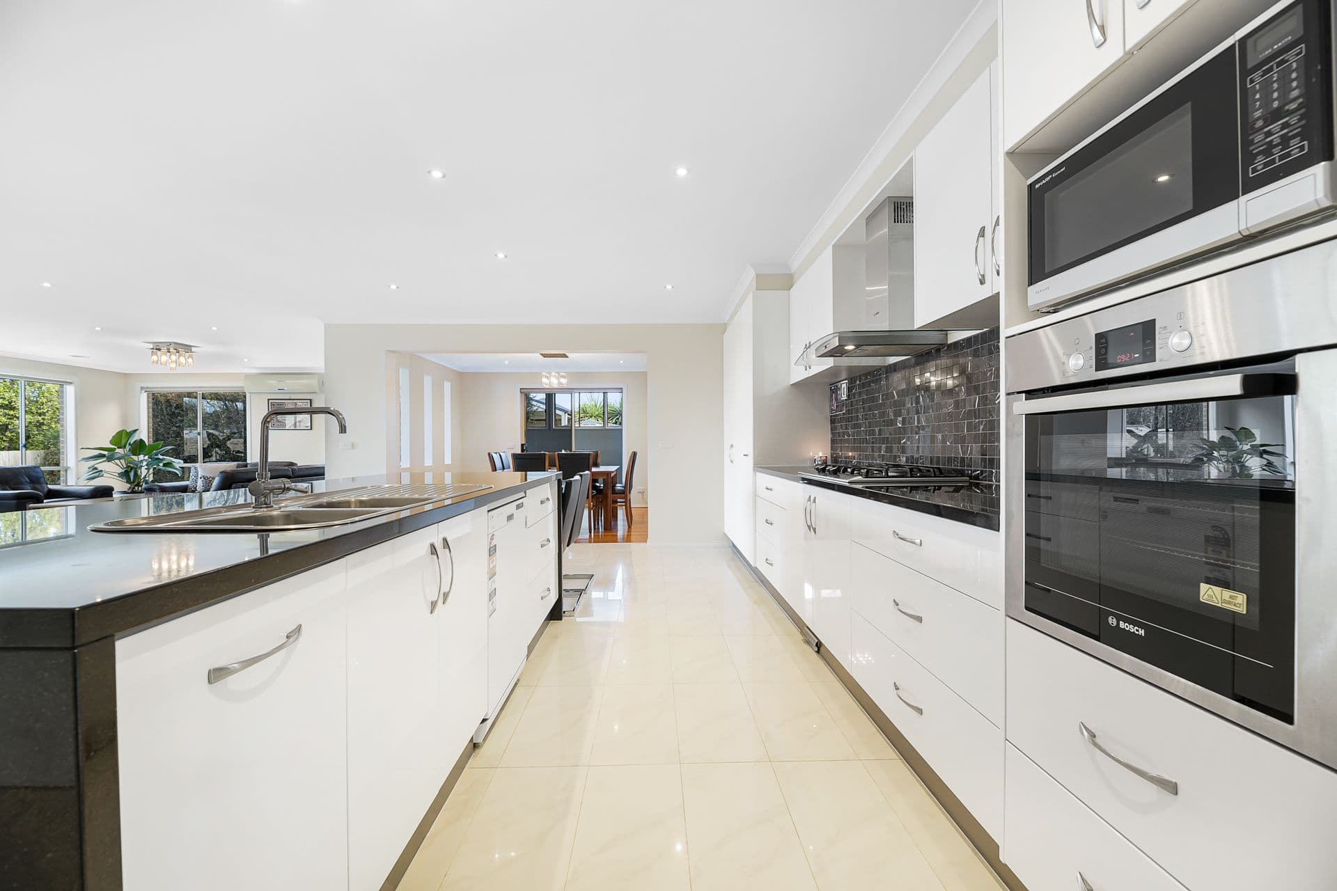 7 Rubina Court, Berwick VIC 3806, Berwick - Thumbnail 3