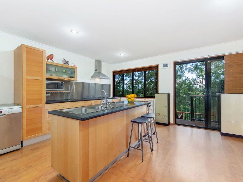 94 Bromfield Drive, Bonogin QLD 4213, Bonogin - Thumbnail 2