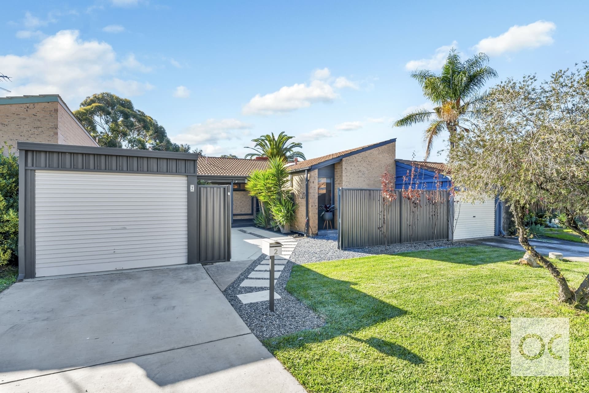 2 Pelican Place, Semaphore Park - Thumbnail 2