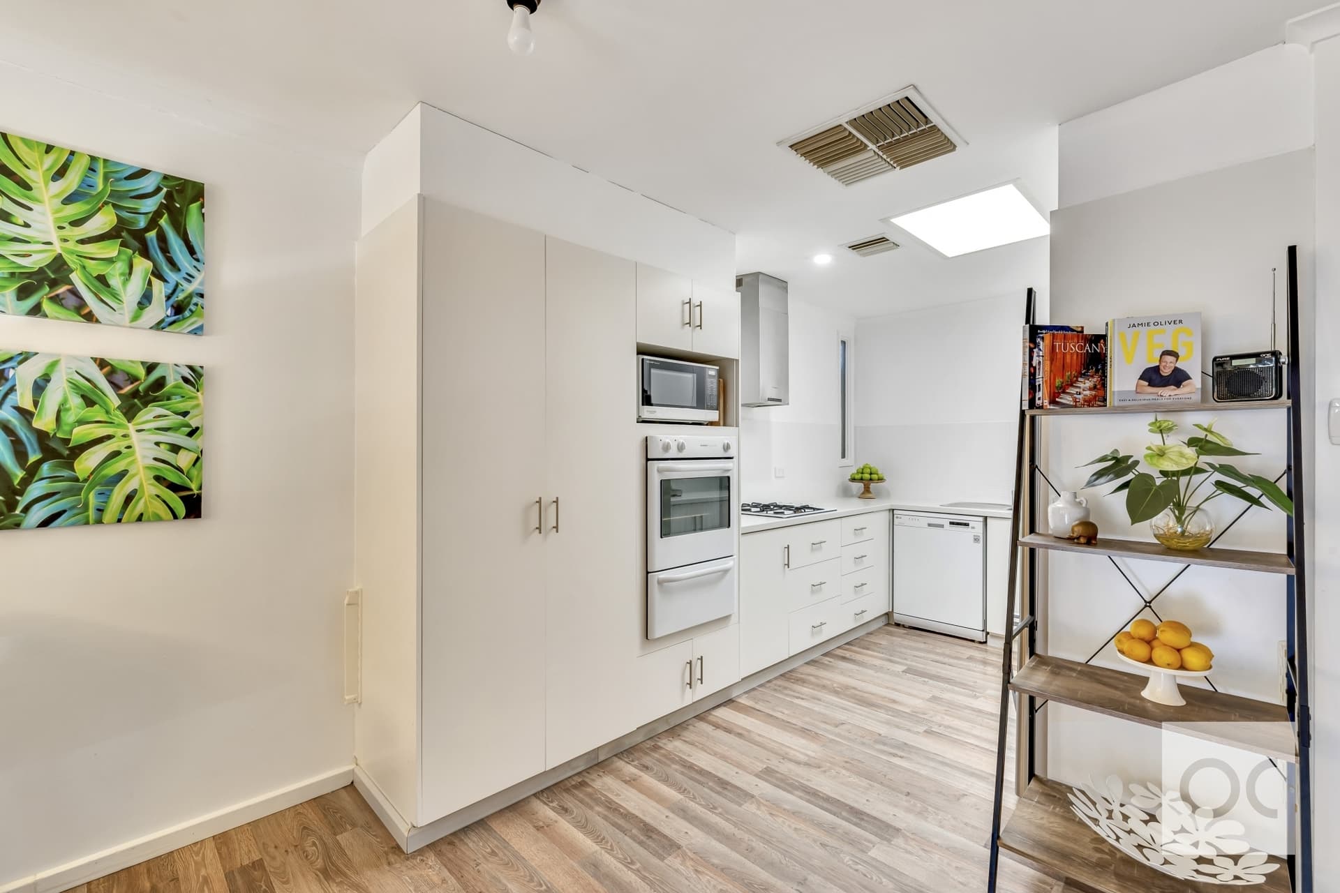 2 Pelican Place, Semaphore Park - Thumbnail 6