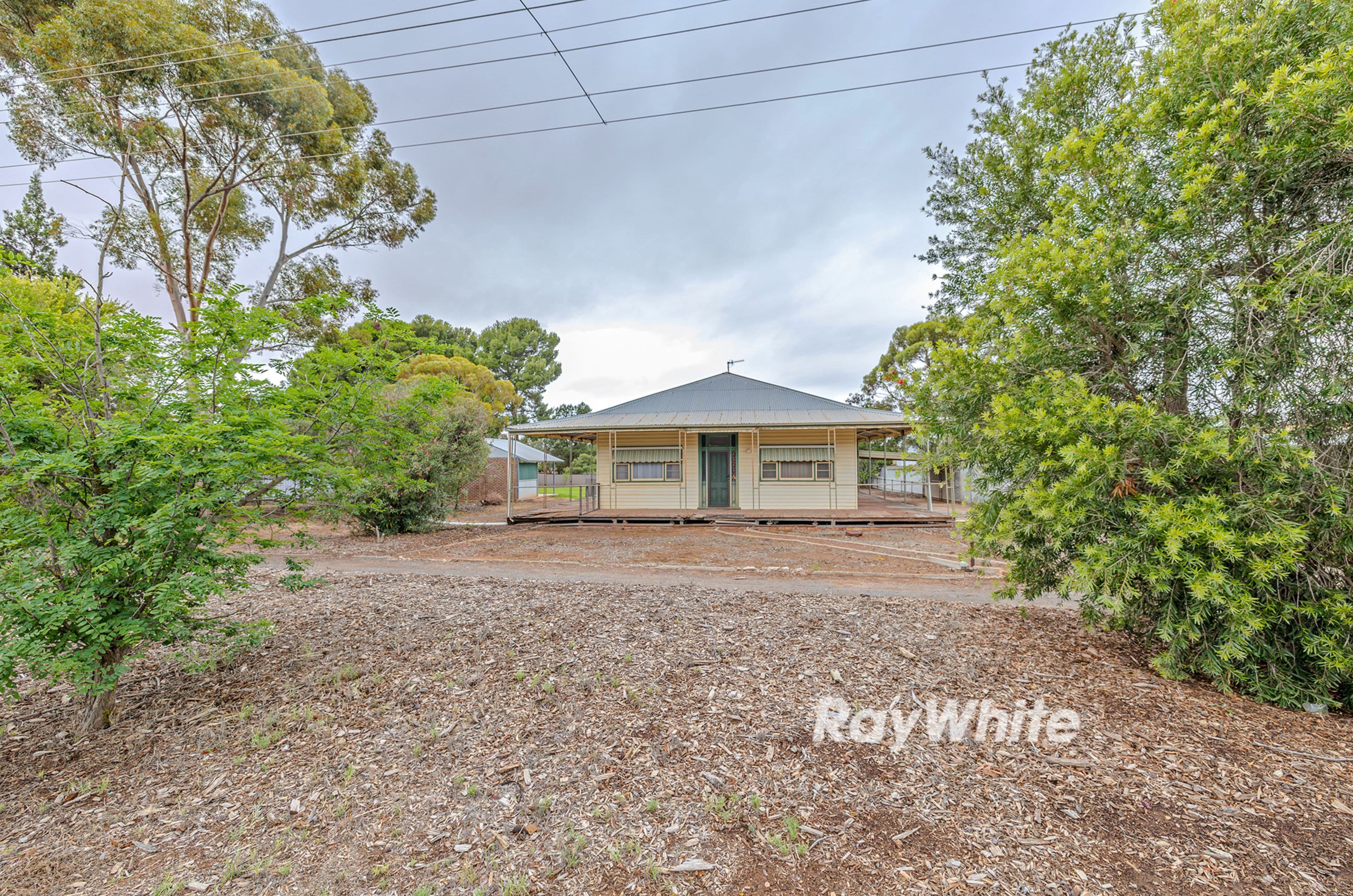 67 Farrell Street, Ouyen VIC 3490, Ouyen - Image 1