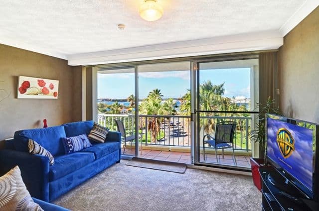  30 Marine Parade, SOUTHPORT QLD 4215, Southport - Thumbnail 3