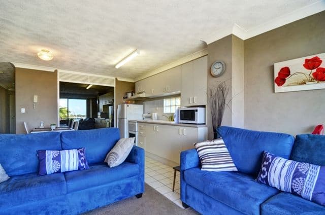  30 Marine Parade, SOUTHPORT QLD 4215, Southport - Thumbnail 4