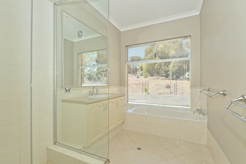 406 Santa Gertrudis Drive, Lower Chittering WA 6084, Lower Chittering - Thumbnail 8