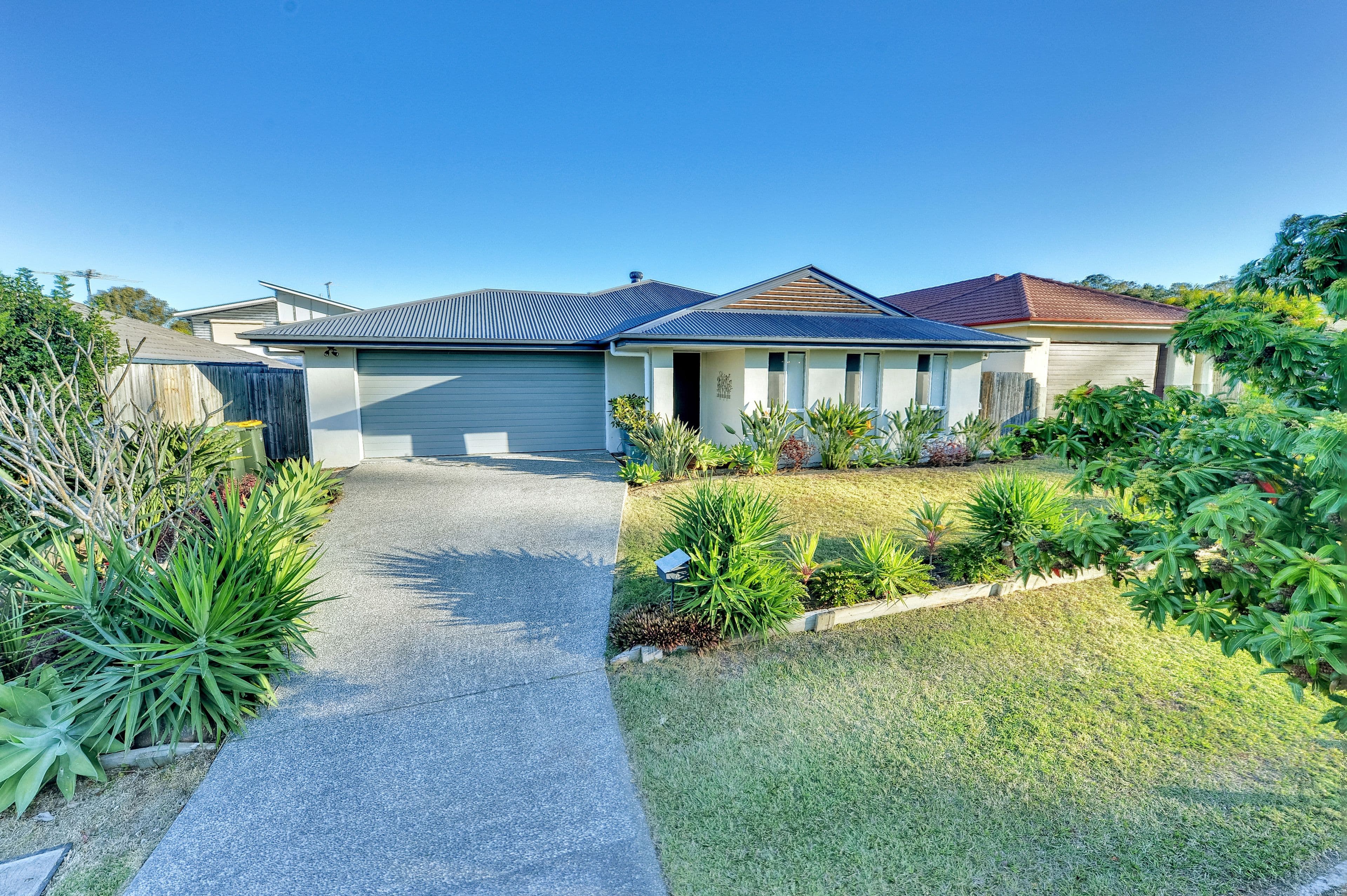 4 Davidshone Close, Doolandella QLD 4077, Doolandella - Image 1