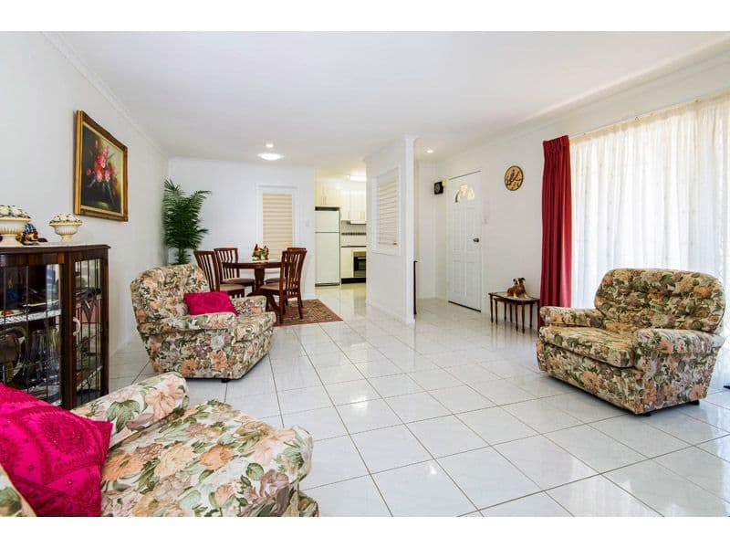 23 Wolcott Street, WISHART QLD 4122, Wishart - Thumbnail 2