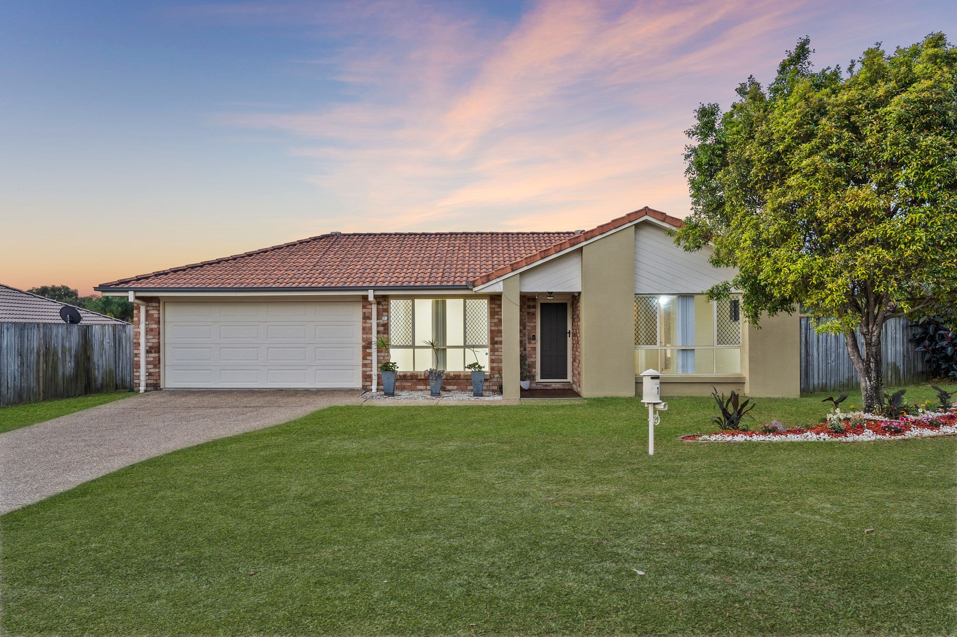 1 Crenton Court, Heritage Park QLD 4118, Heritage Park - Image 1