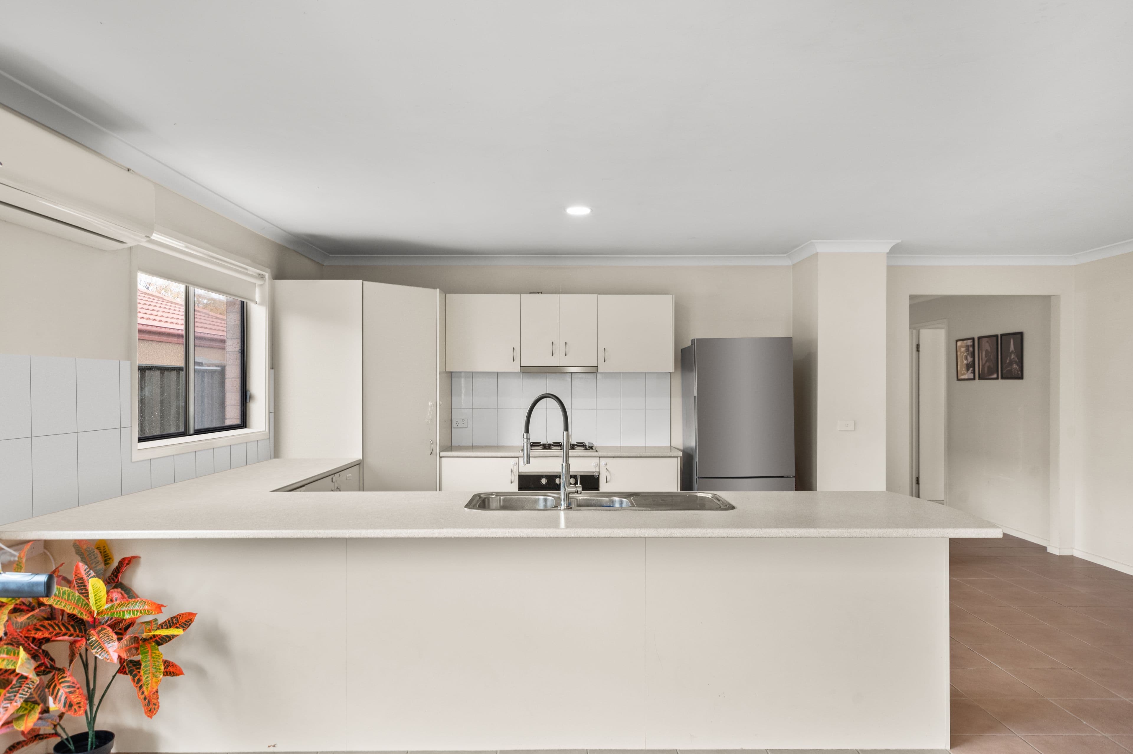 4 Kilburn Grove, DERRIMUT VIC 3026, Derrimut - Thumbnail 2