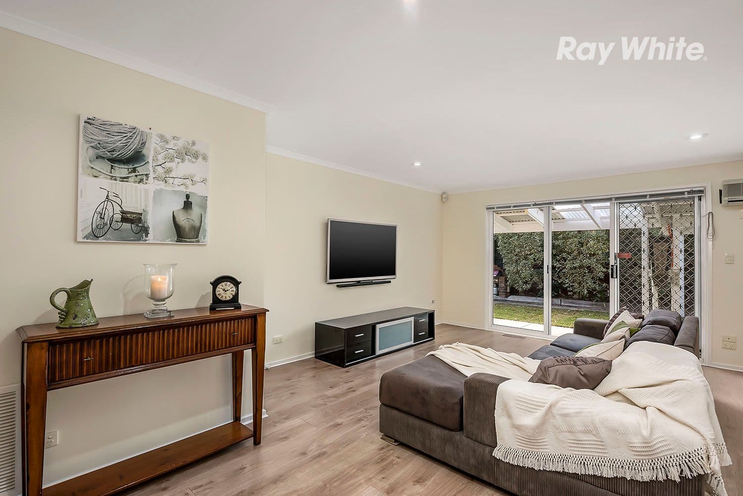 13 Lumeah Court, Dingley Village VIC 3172, Dingley Village - Thumbnail 3