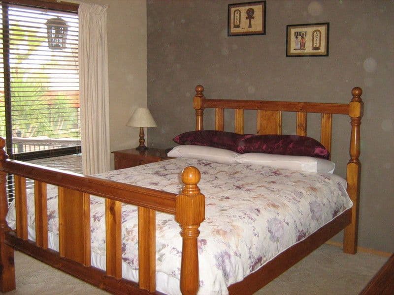 24 Clarke Street West, HOWLONG NSW 2643, Howlong - Thumbnail 6