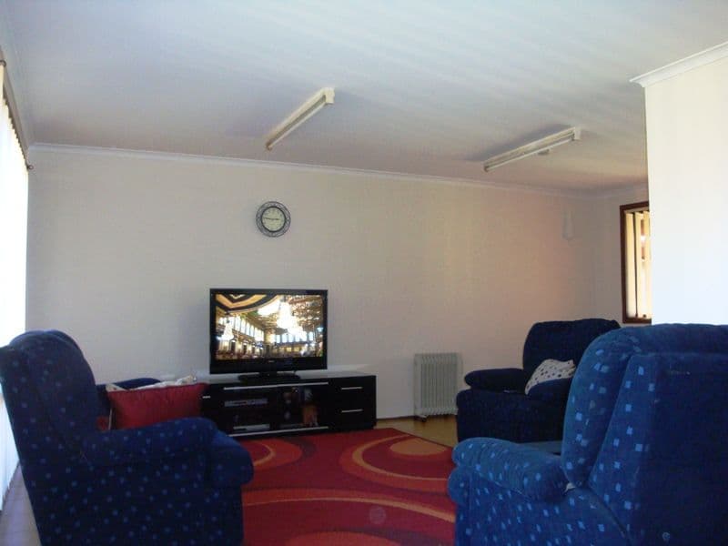 43 Apache Road, BOSSLEY PARK NSW 2176, Bossley Park - Thumbnail 3
