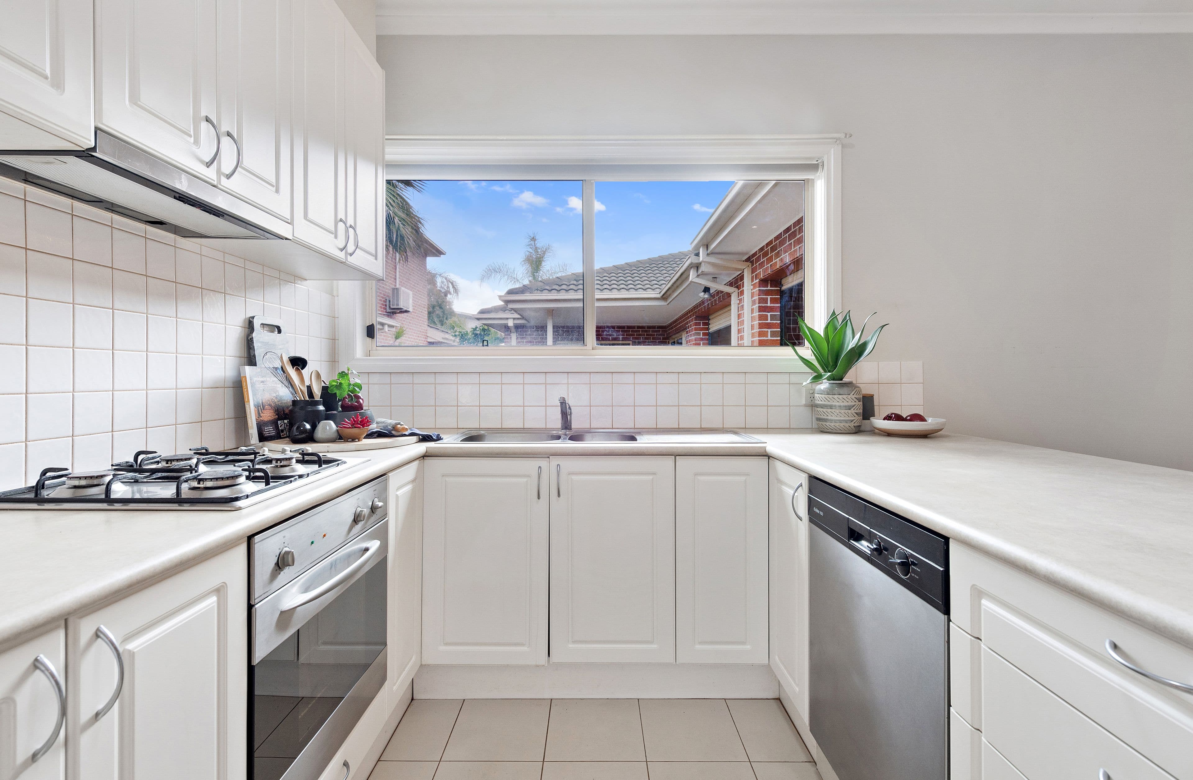 14 Alfrick Road, Croydon VIC 3136, Croydon - Thumbnail 2