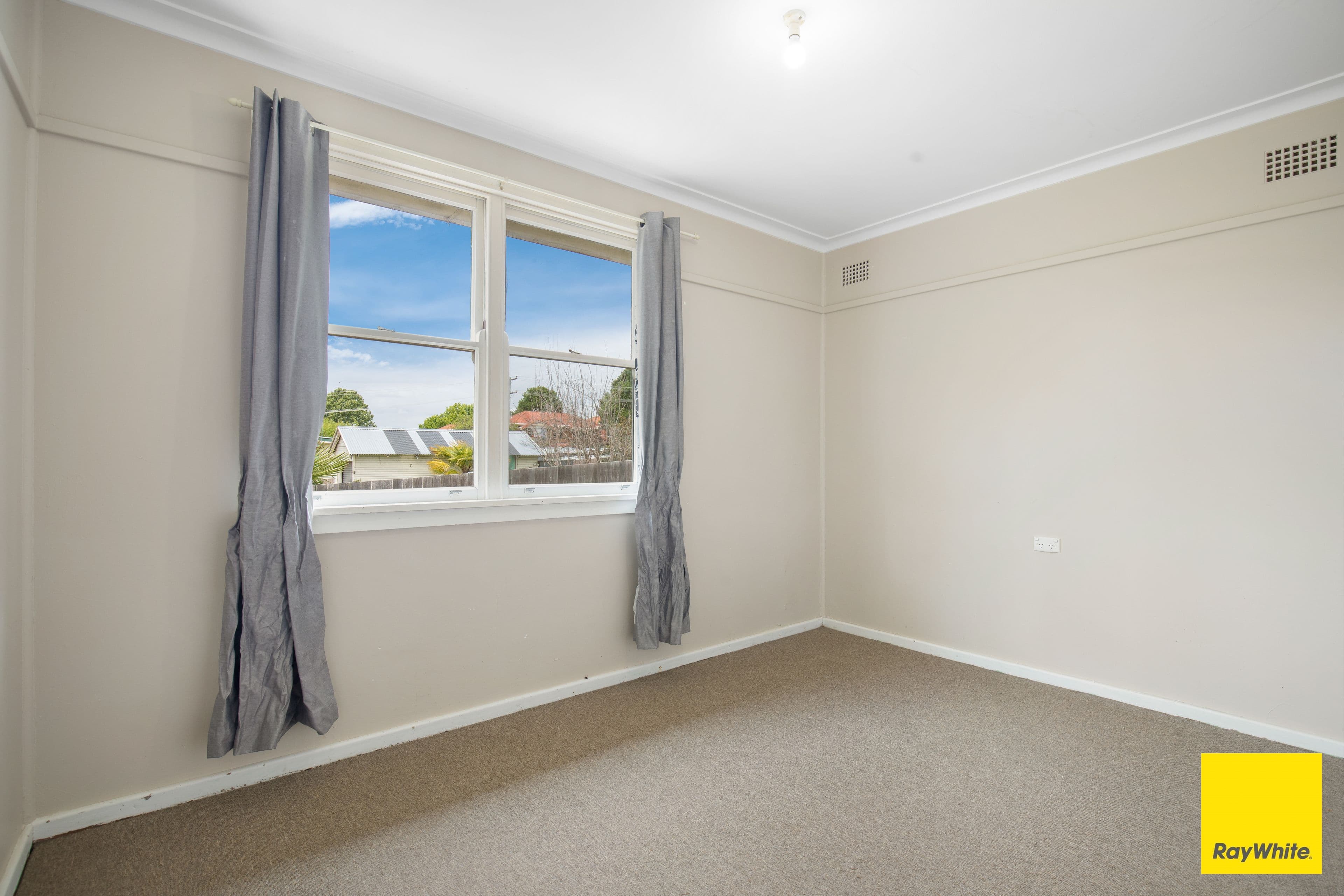 16A Douglas Street, Armidale NSW 2350, Armidale - Thumbnail 5