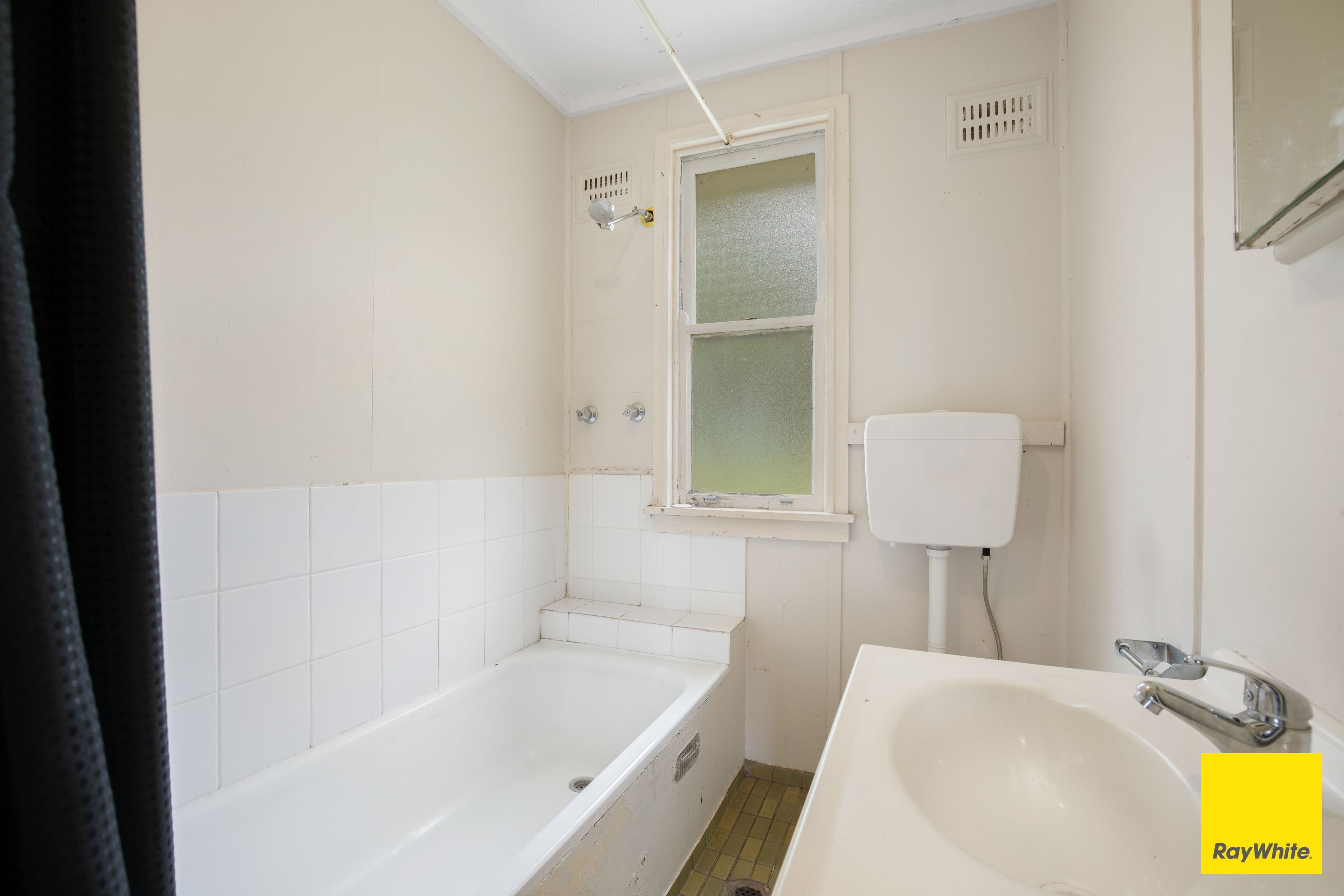 16A Douglas Street, Armidale NSW 2350, Armidale - Thumbnail 6