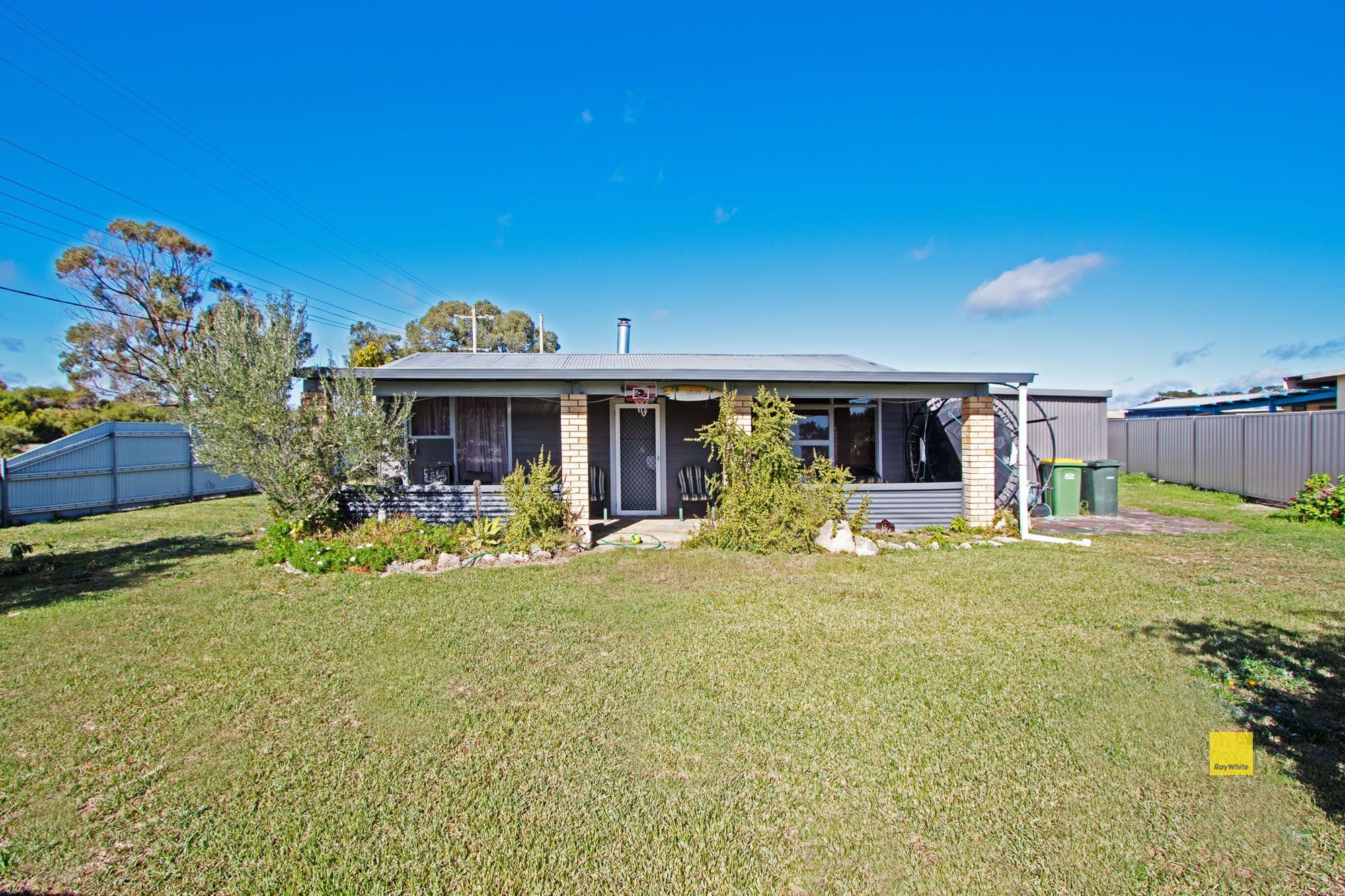 20 Rudduck Street, Leeman WA 6514, Leeman - Thumbnail 2
