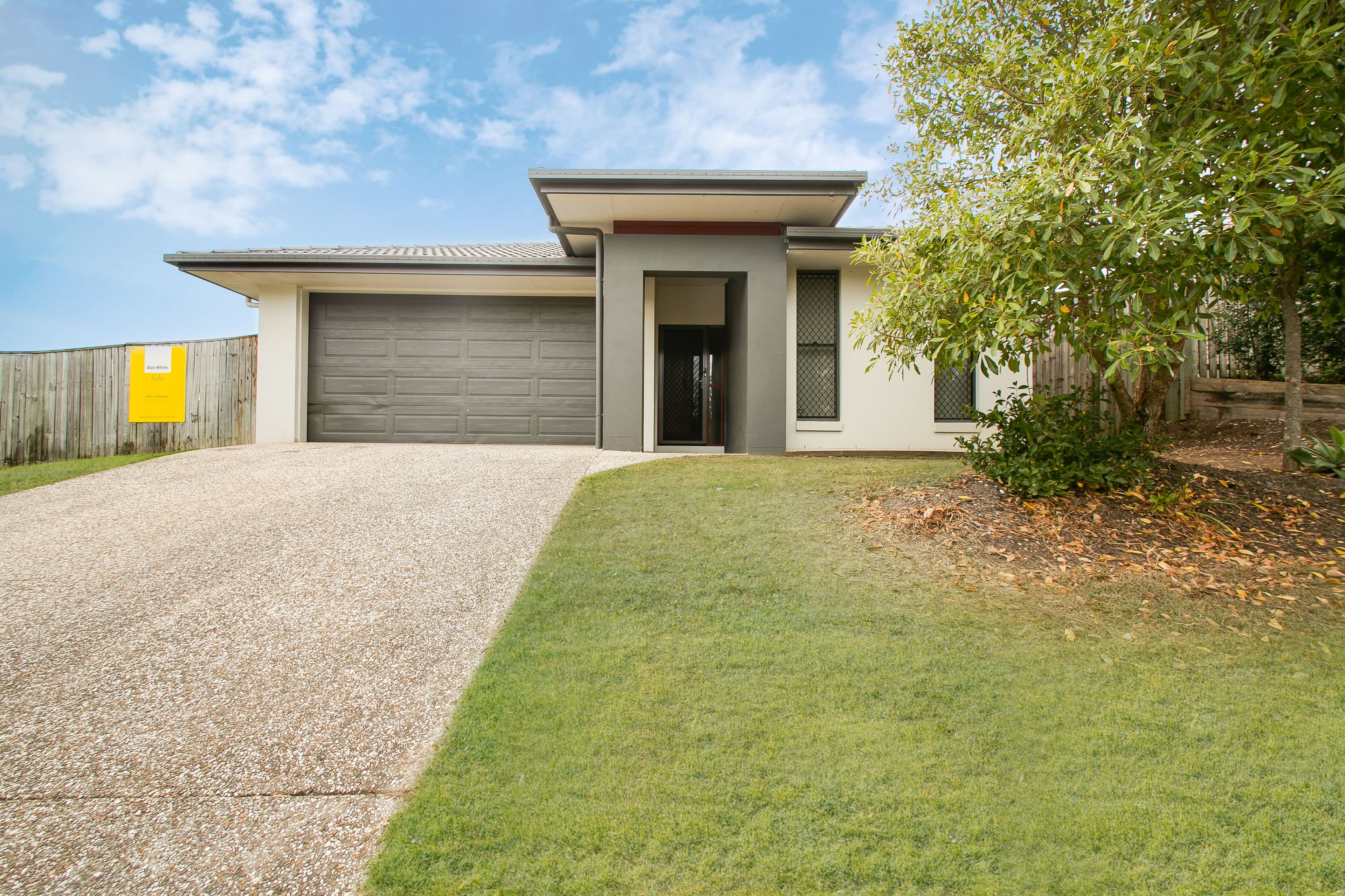 8 Bolingbroke Street East, Fernvale QLD 4306, Fernvale - Image 1