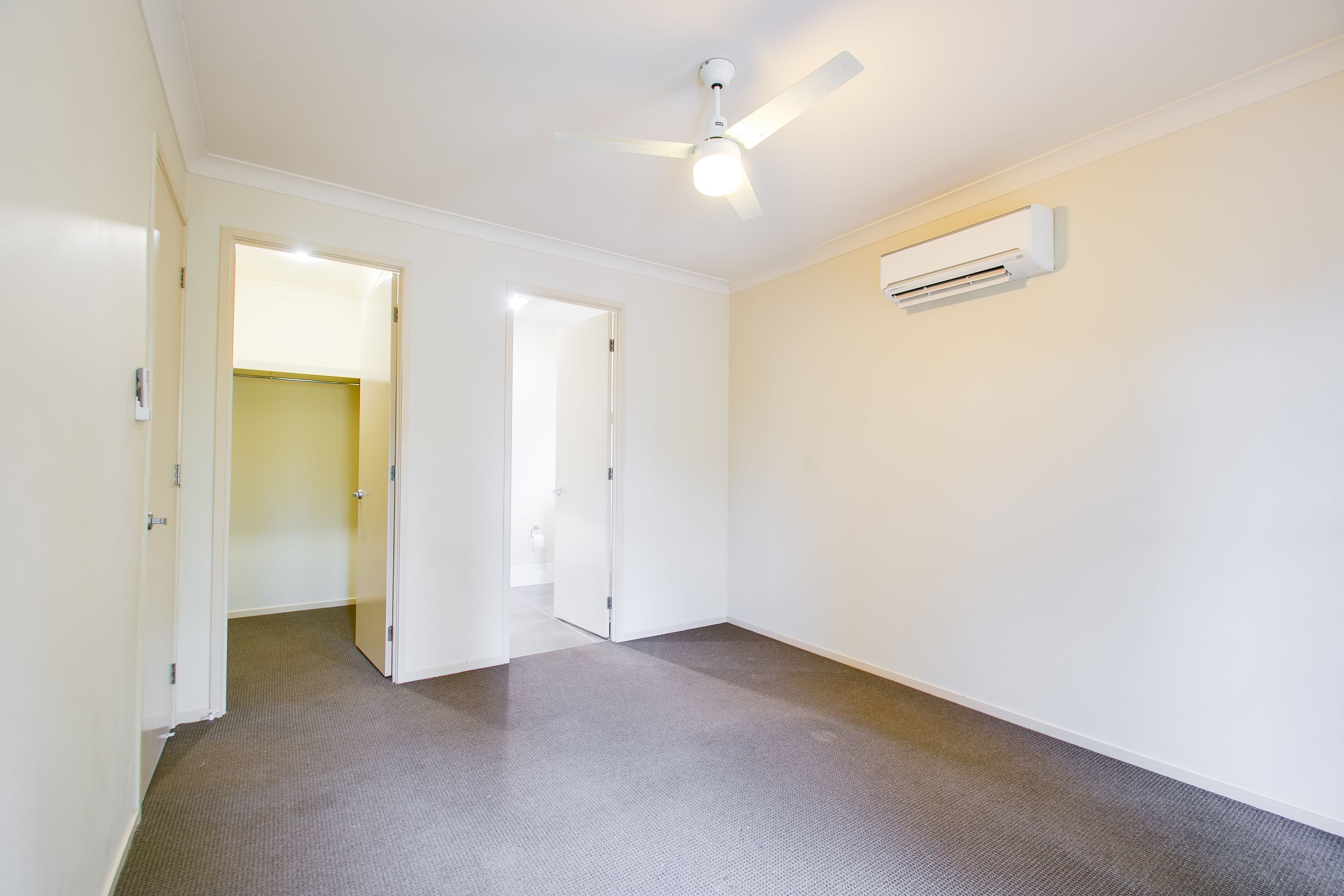 8 Bolingbroke Street East, Fernvale QLD 4306, Fernvale - Thumbnail 5
