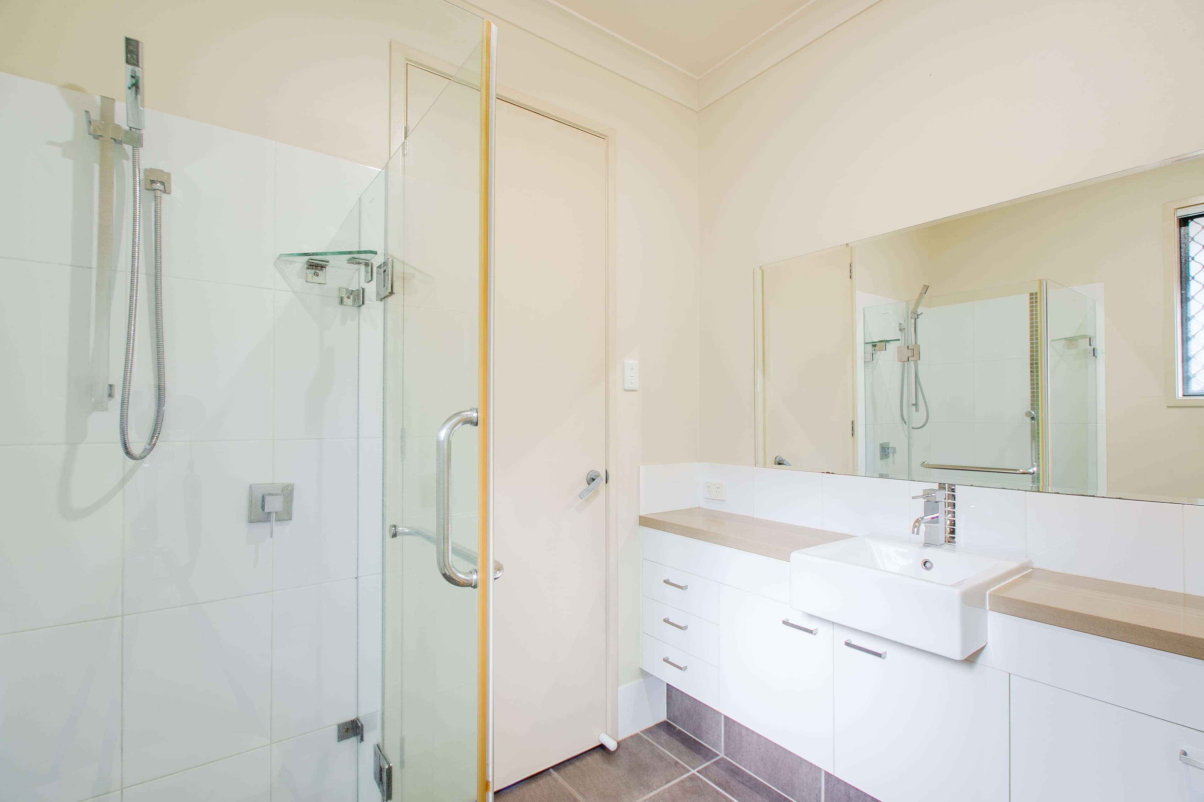 8 Bolingbroke Street East, Fernvale QLD 4306, Fernvale - Thumbnail 6