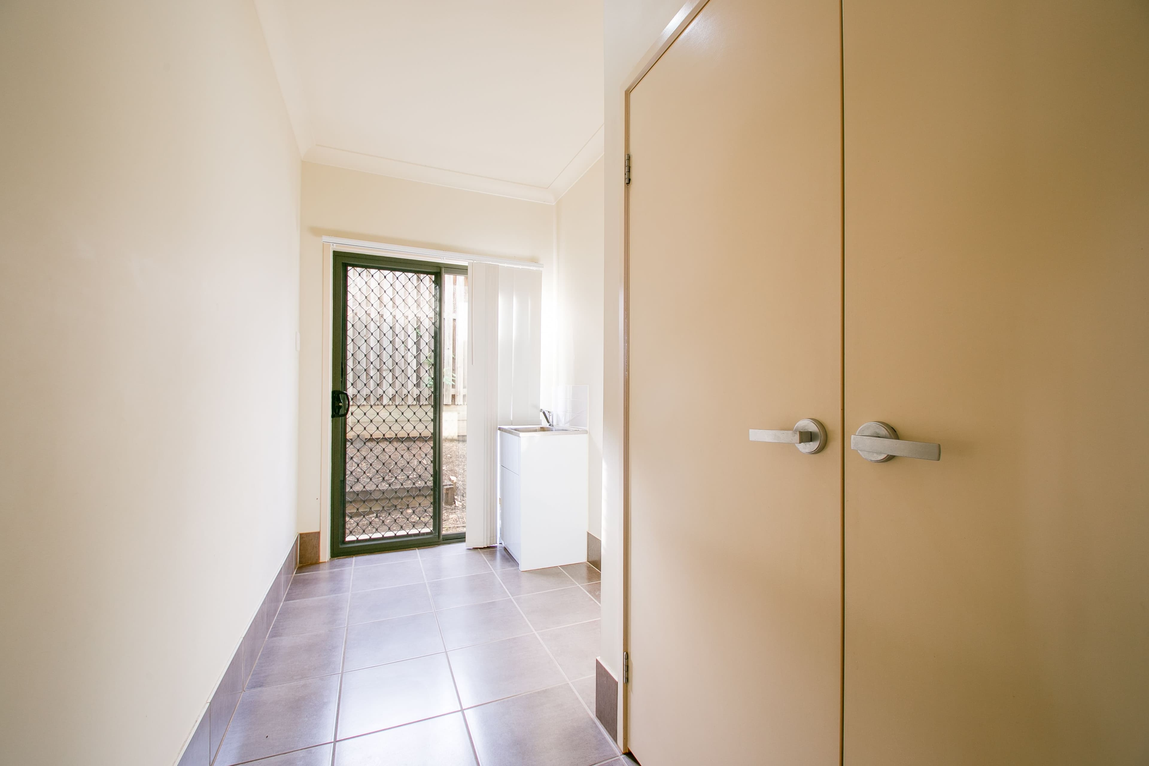 8 Bolingbroke Street East, Fernvale QLD 4306, Fernvale - Thumbnail 8