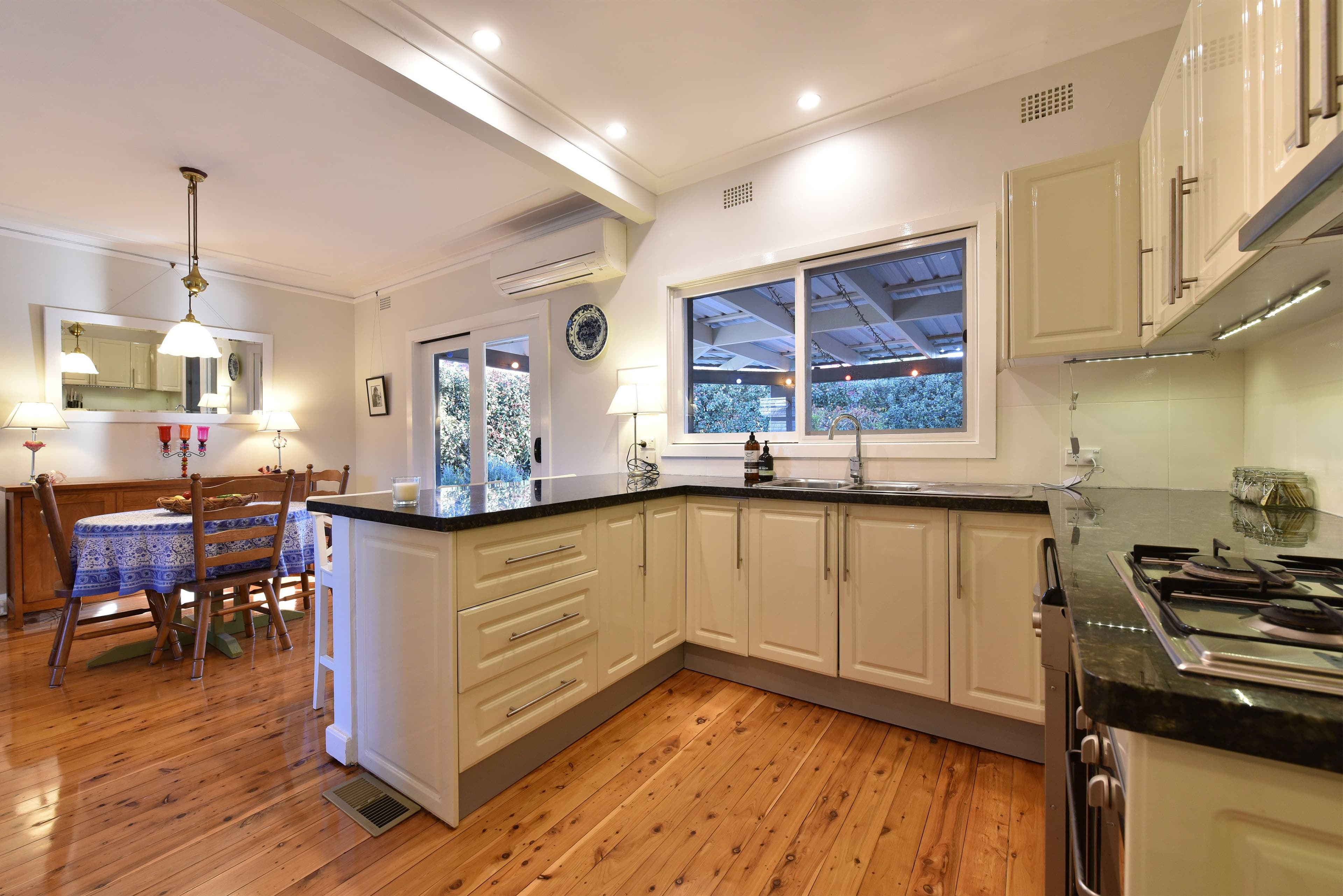10 Nillo Street, Lorn - Thumbnail 5