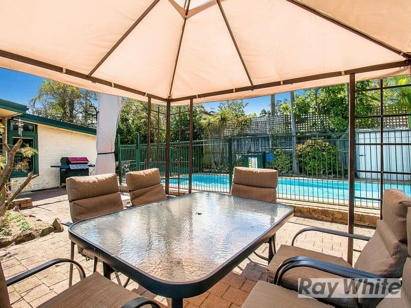 13 Whitling Avenue, Castle Hill - Thumbnail 2