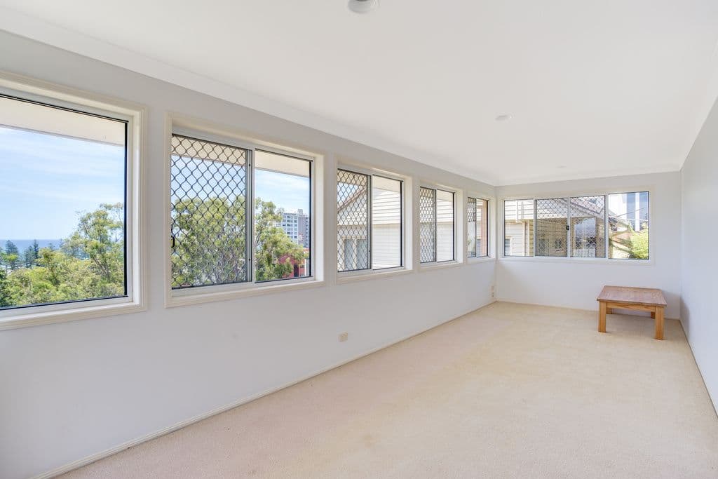 8 Ewart Street, Burleigh Heads QLD 4220, Burleigh Heads - Thumbnail 4