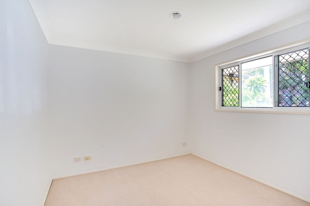 8 Ewart Street, Burleigh Heads QLD 4220, Burleigh Heads - Thumbnail 6