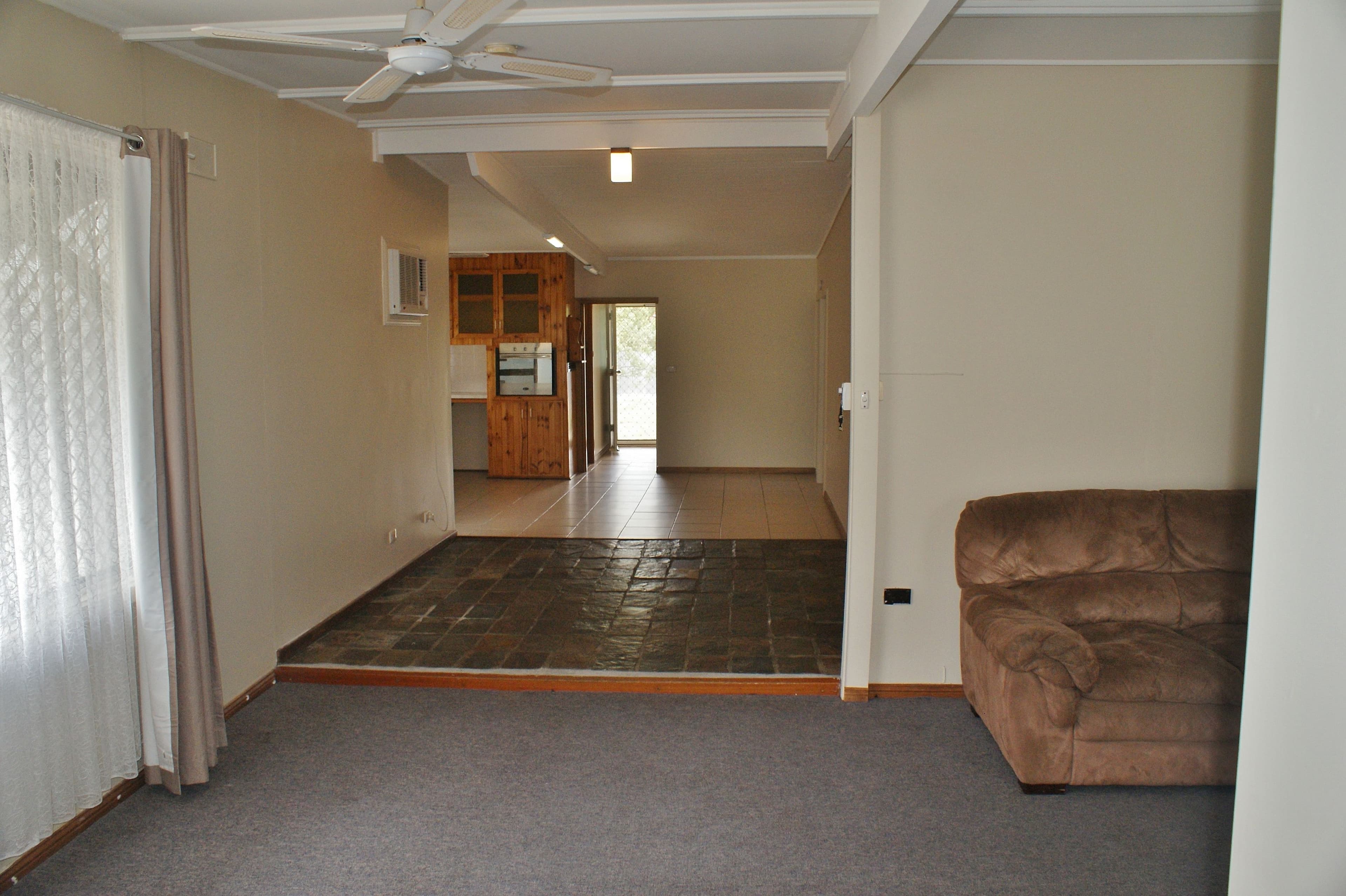 9 Coombe Terrace, Coonalpyn SA 5265, Coonalpyn - Thumbnail 2