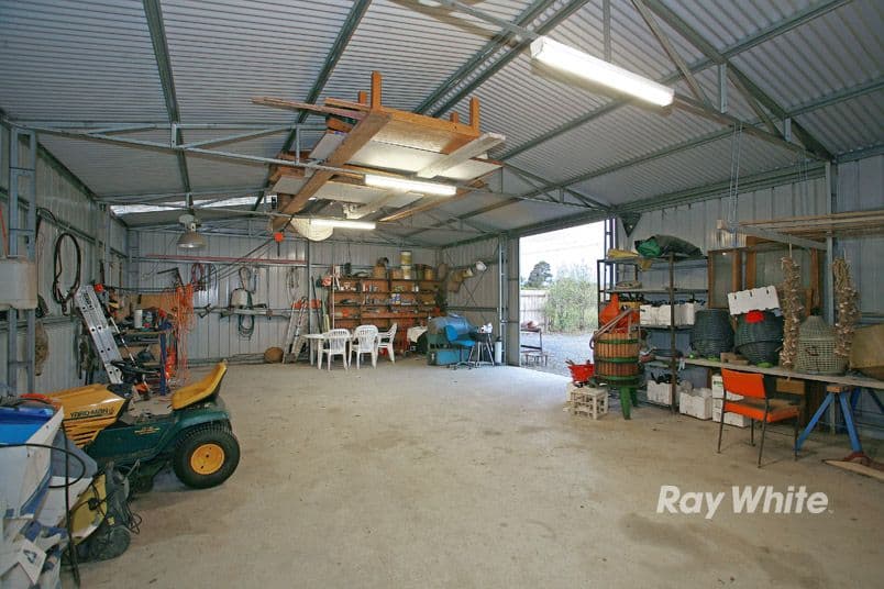 4 Coram Close, NARRE WARREN NORTH VIC 3804, Narre Warren North - Thumbnail 2