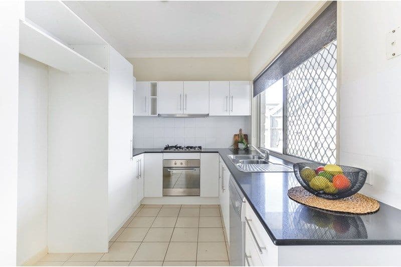 21 Pandorea Circuit, North Lakes QLD 4509, North Lakes - Thumbnail 2