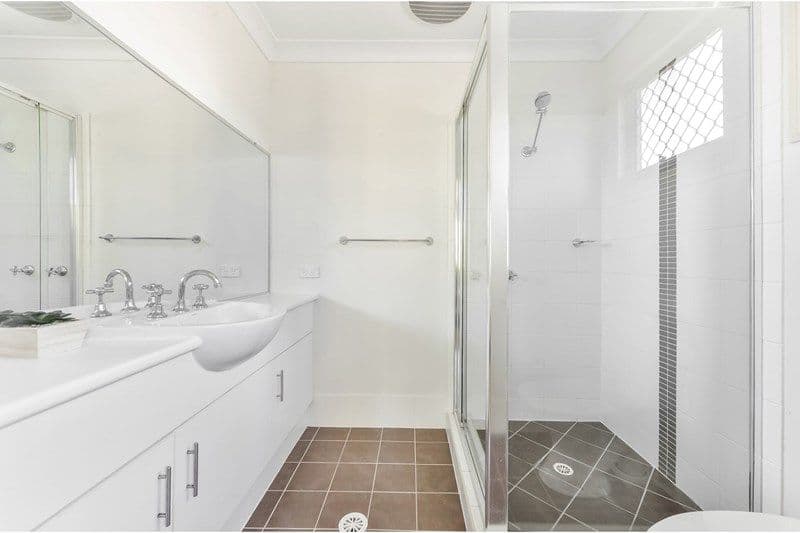 21 Pandorea Circuit, North Lakes QLD 4509, North Lakes - Thumbnail 6
