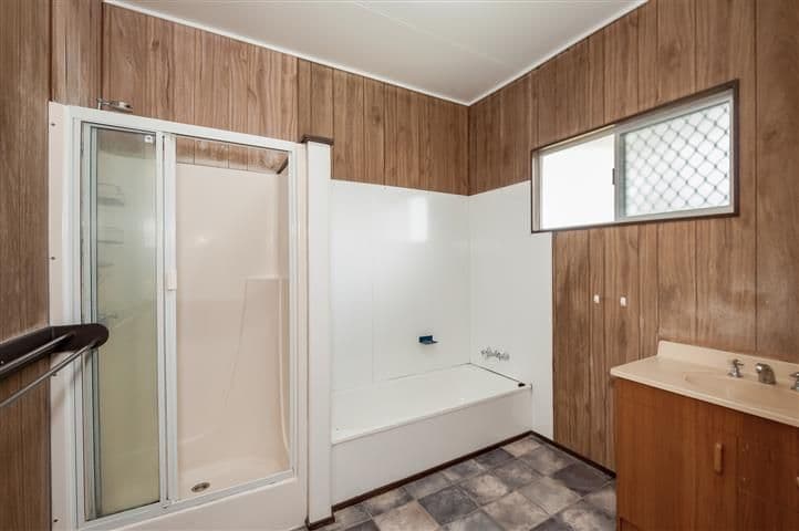 22 Luscombe Court, New Auckland QLD 4680, New Auckland - Thumbnail 6