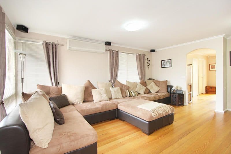 11 Whitehaven Crescent, NOBLE PARK NORTH VIC 3174, Noble Park North - Thumbnail 4