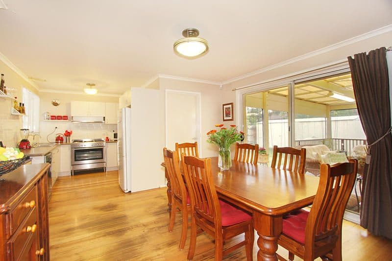 11 Whitehaven Crescent, NOBLE PARK NORTH VIC 3174, Noble Park North - Thumbnail 6
