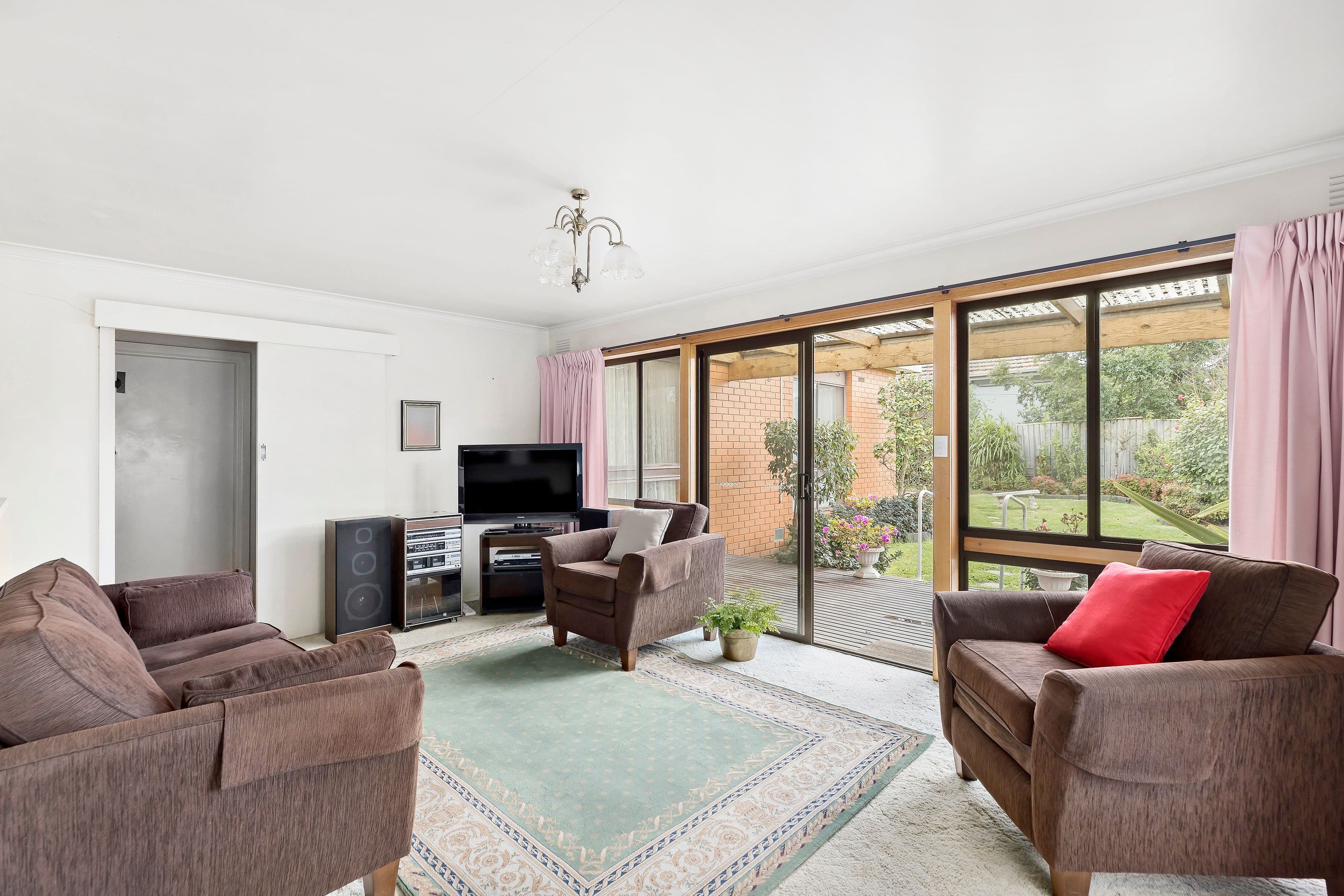 38 Bulla Road, Strathmore VIC 3041, Strathmore - Thumbnail 2