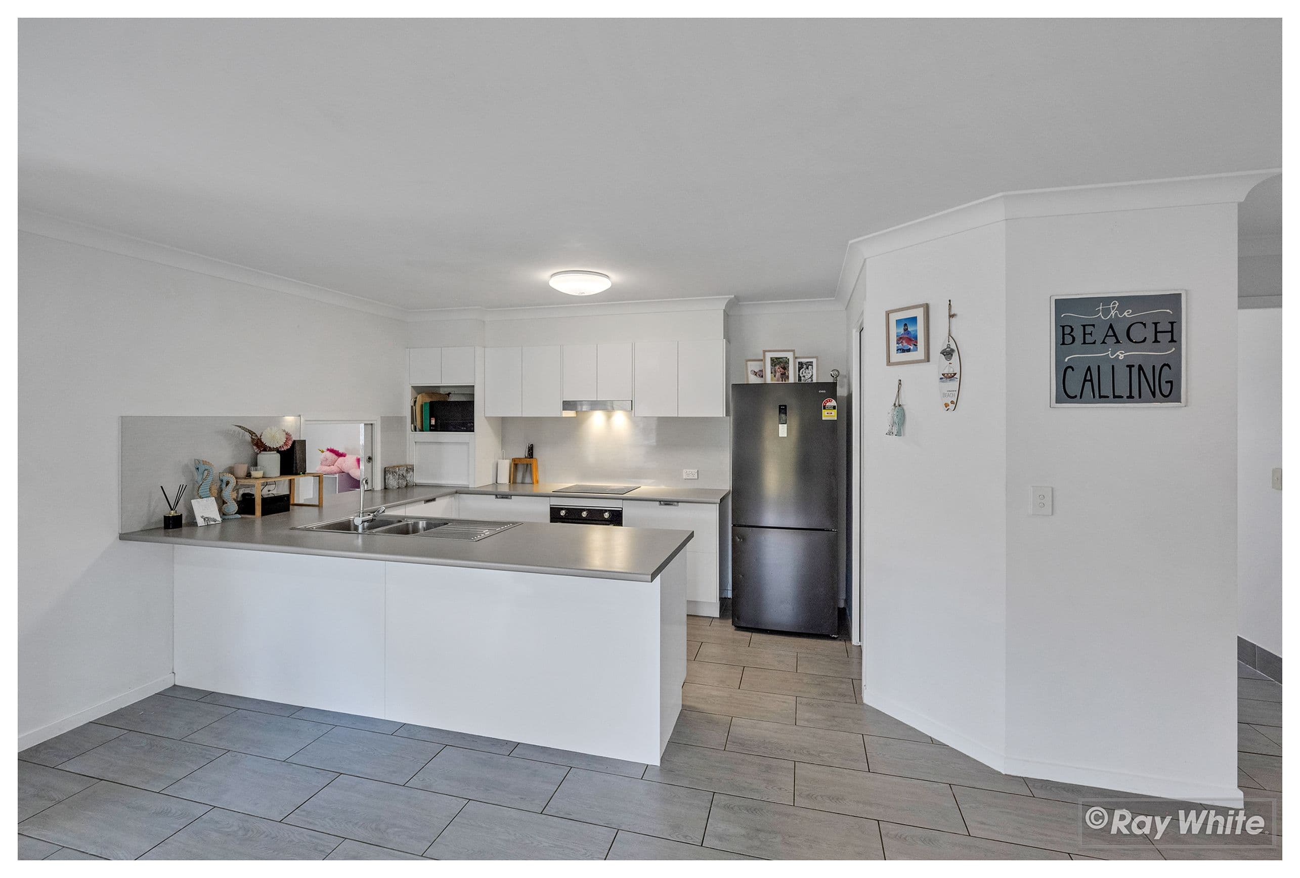 10 Gee Place, Gracemere QLD 4702, Gracemere - Thumbnail 2