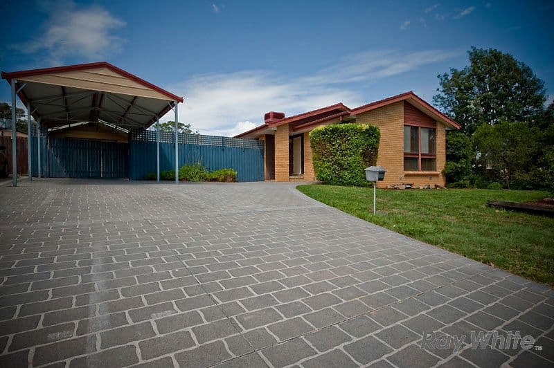 8 Hallett Place, KAMBAH ACT 2902, Kambah - Image 1