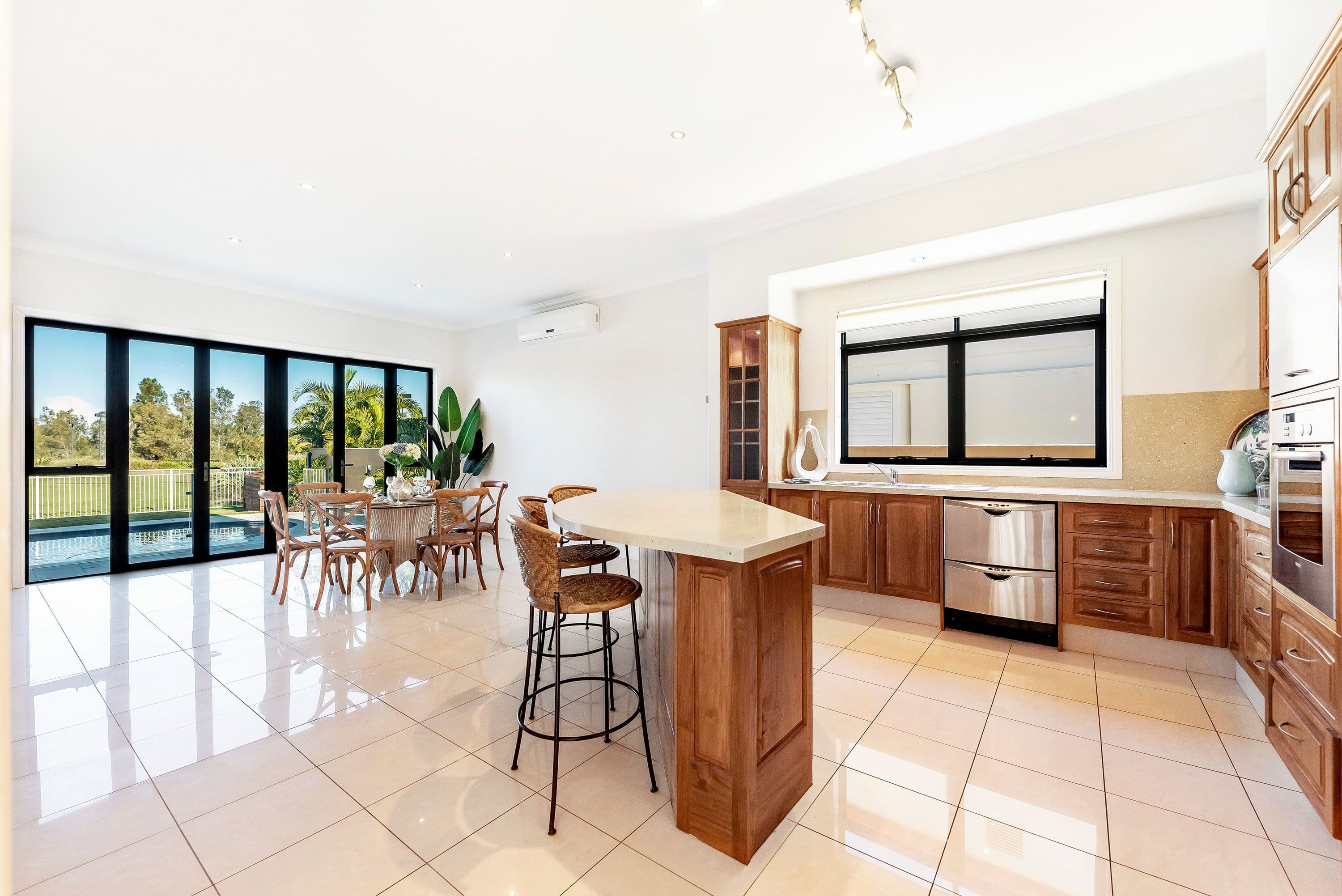 41 Meadowlake Drive, Carrara QLD 4211, Carrara - Thumbnail 6
