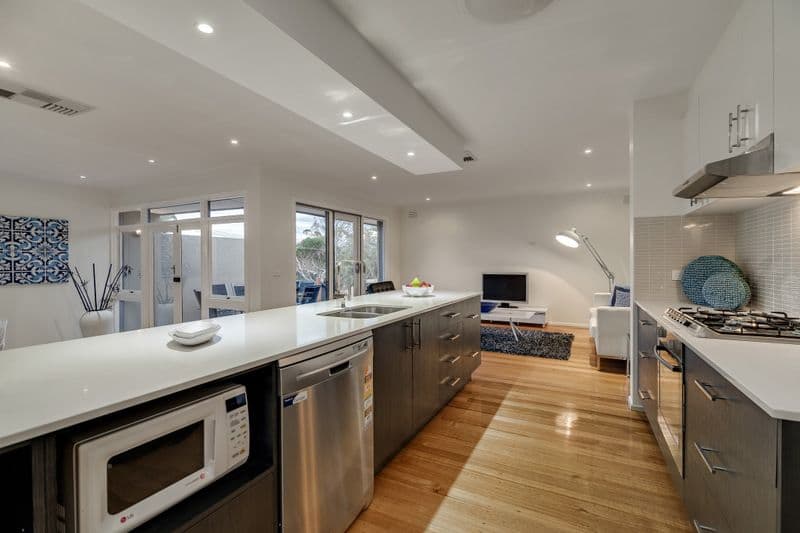 15 Champion Crescent, BUNDOORA VIC 3083, Bundoora - Image 1