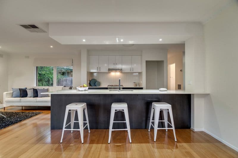 15 Champion Crescent, BUNDOORA VIC 3083, Bundoora - Thumbnail 5