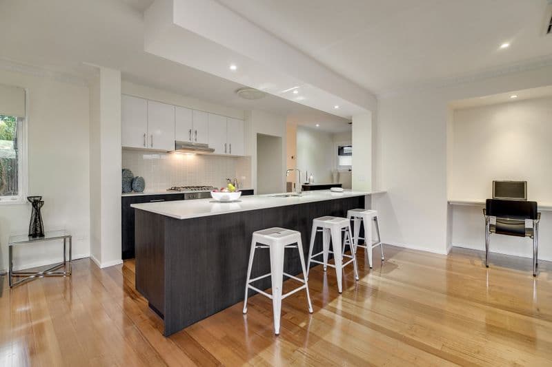 15 Champion Crescent, BUNDOORA VIC 3083, Bundoora - Thumbnail 6