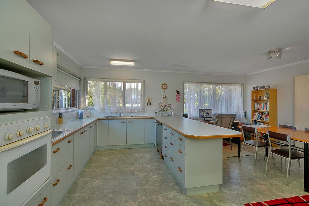 34 Douro Road, Wellington Point QLD 4160, Wellington Point - Thumbnail 3
