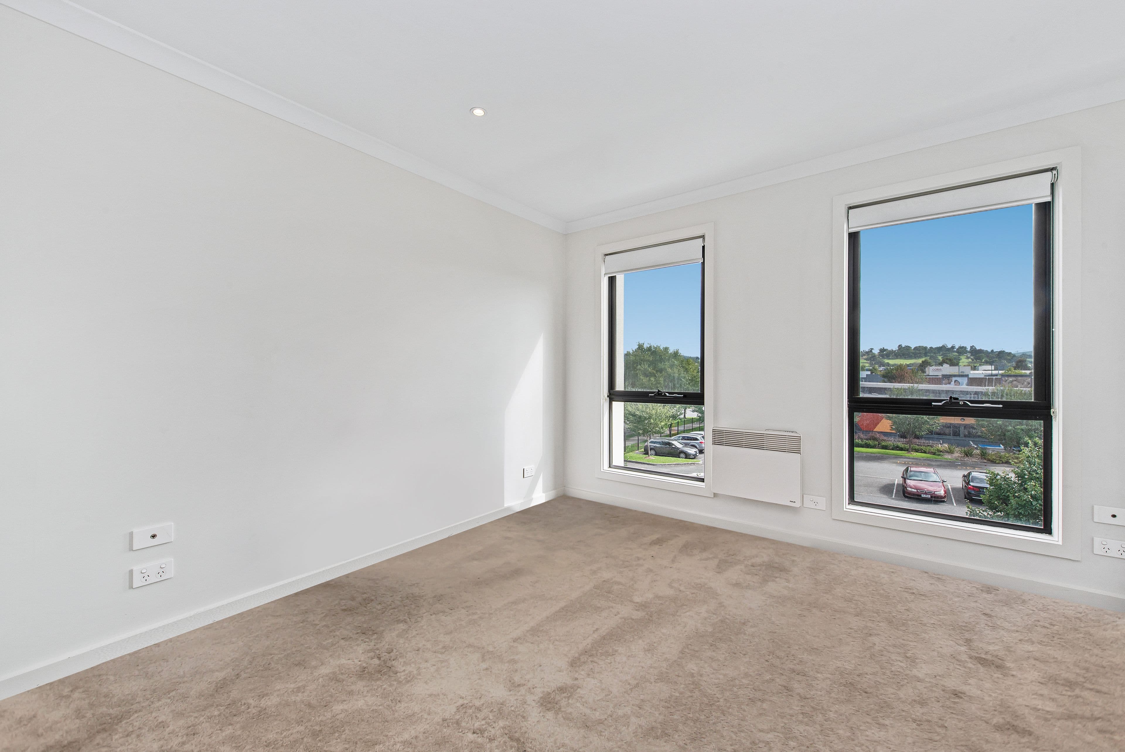 17 Edgeware Close, Pakenham VIC 3810, Pakenham - Thumbnail 6