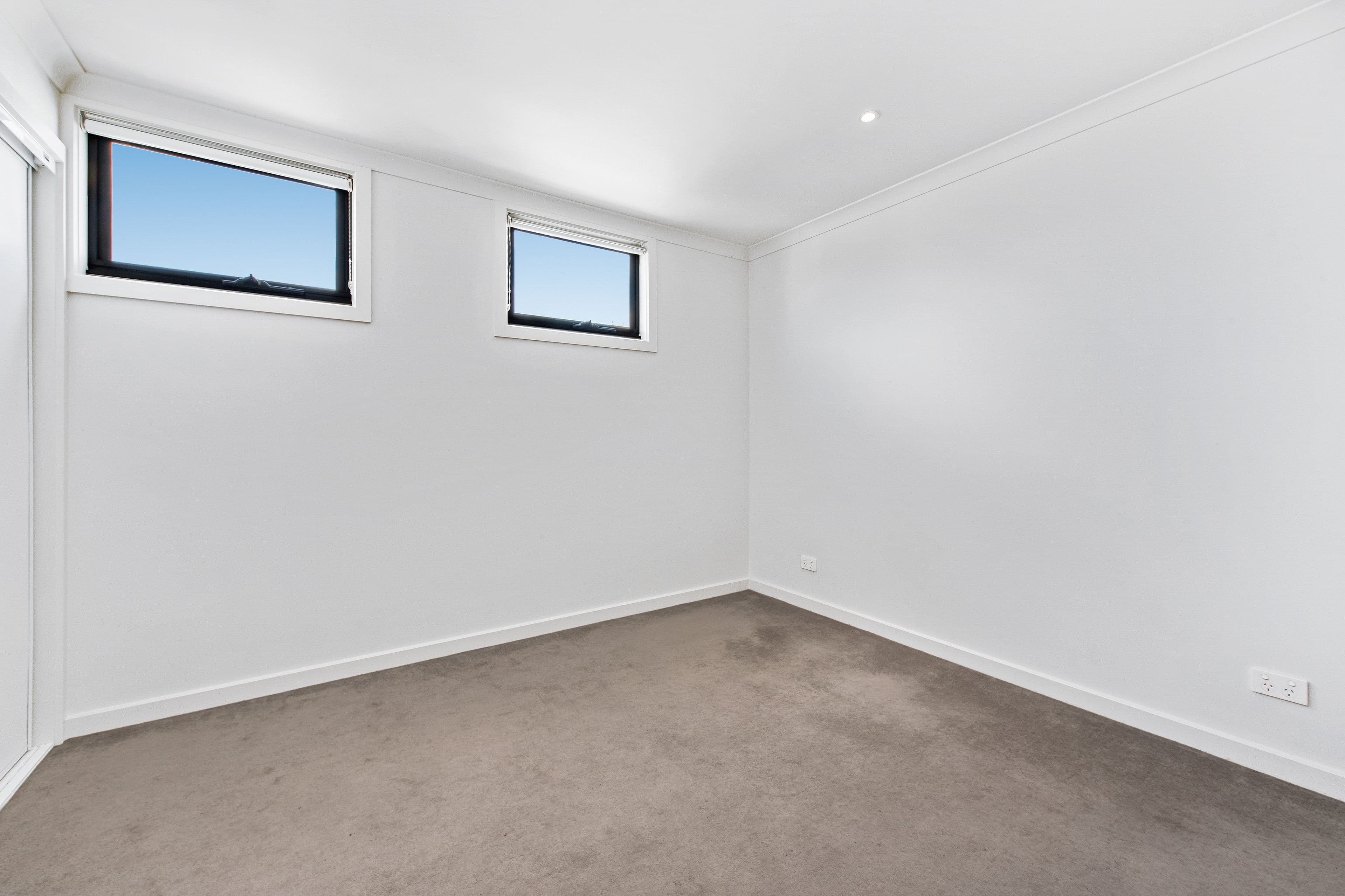 17 Edgeware Close, Pakenham VIC 3810, Pakenham - Thumbnail 7
