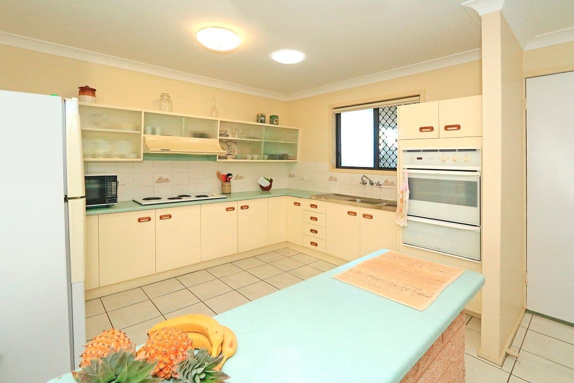 27 Booker Street, Park Avenue QLD 4701, Park Avenue - Thumbnail 2